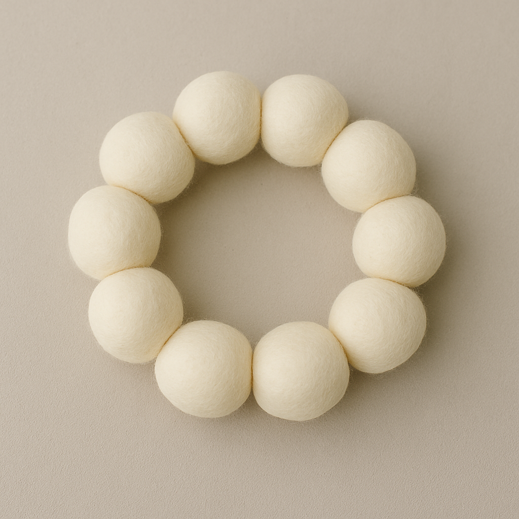 FREEDOM POMPOM BRACELET 10 PCS
